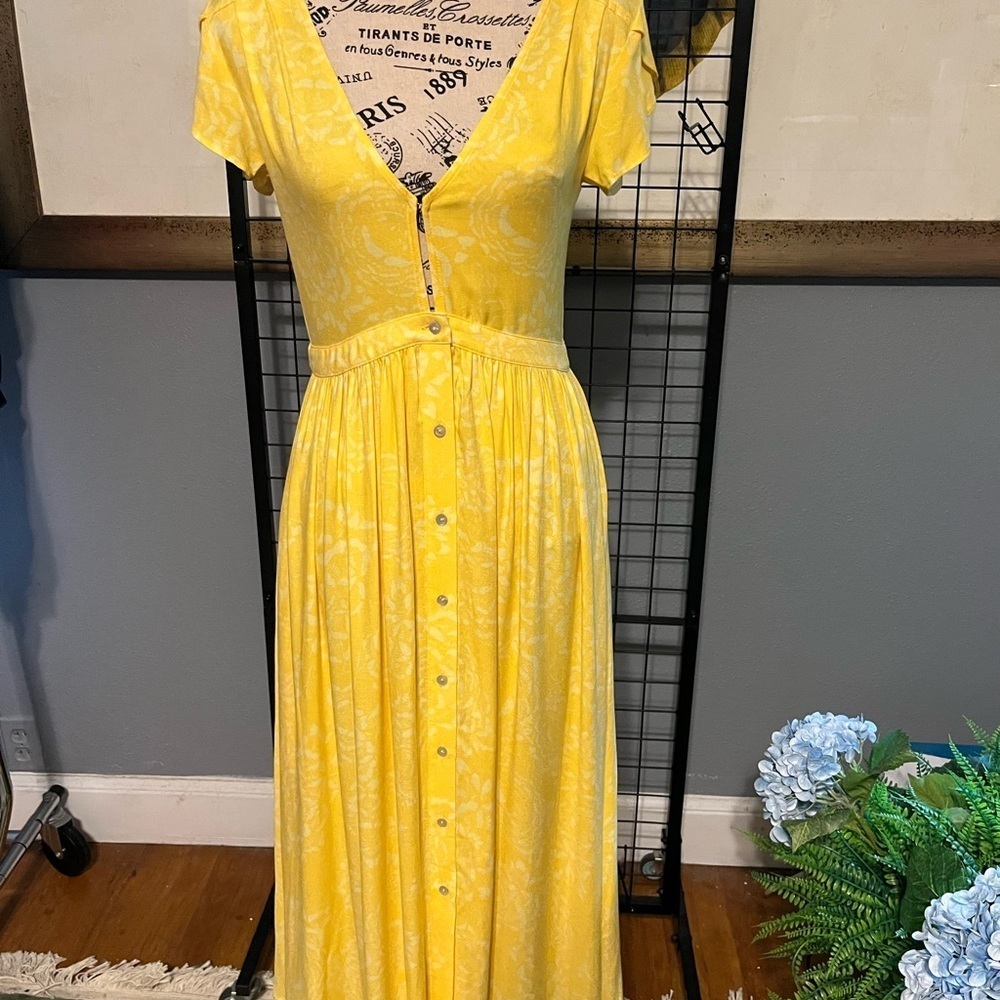 Knot Sisters Bright Yellow Button-Down Midi Dress
